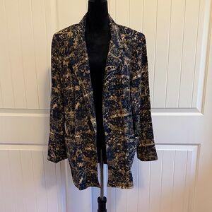 Chic Women's Navy and Gold Patterned Blazer.